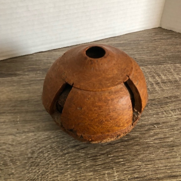 Vtg Hand Carved Wood Bell Rattle - Picture 12 of 12